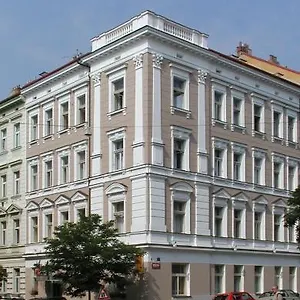 Hotel Machova Praga
